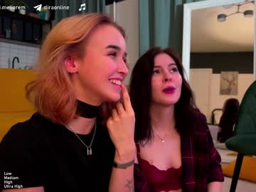 female cam girl hernamewasdira image #3572611