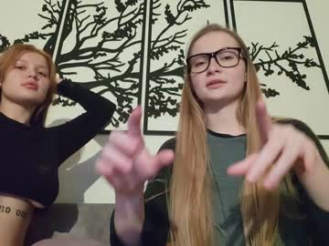 female cam couple angry_girl image #2661878