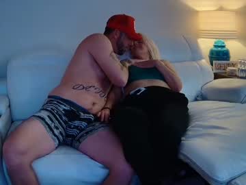 female cam couple lex_lylu image #3977960