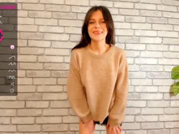 female cam girl carolynjacquelins image #3130615