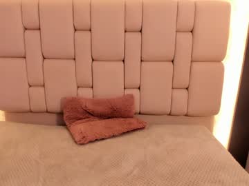 female cam girl ardent__ image #4010834