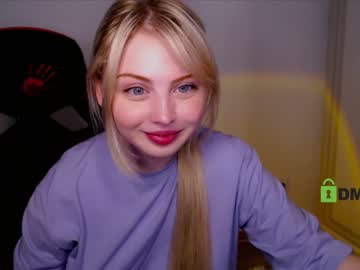 female cam girl shy_blondiee image #3738995