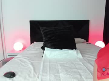 female cam girl alicelevine image #1997855