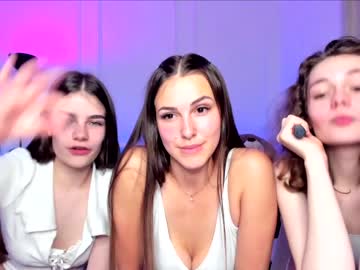 female cam girl mxxnsxsul image #2339334