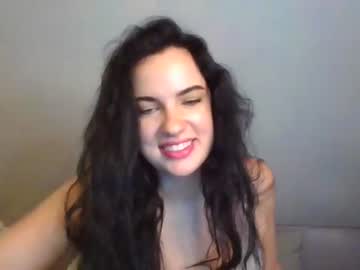 female cam girl ifyoucumeyecum image #2213782