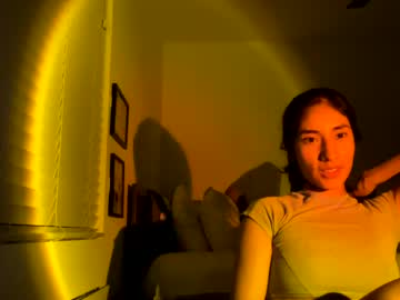 divine_iris  female  webcam