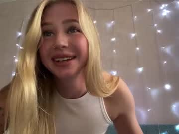 female cam girl deardaria image #3922612