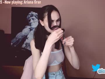 female cam girl hollyextra image #2181041