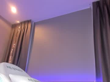 female cam girl lil_mayaa image #3633022