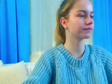 _anna_aa  female  webcam