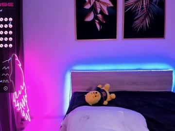 female cam girl aisneon image #1741214