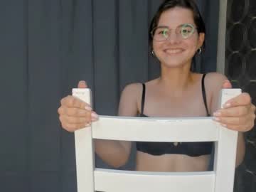 female cam girl laurawhitea image #3956348