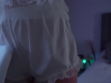 female cam girl houseofkei image #2761040