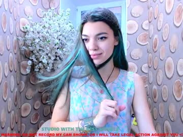 female cam girl maura_shy image #527724