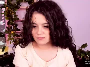 female cam girl sharlotte_gilbi image #2232992