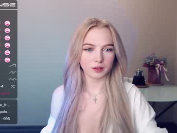 female cam girl small_blondee image #544153