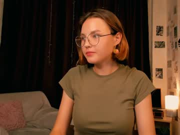 female cam girl radiant_starline image #4029318