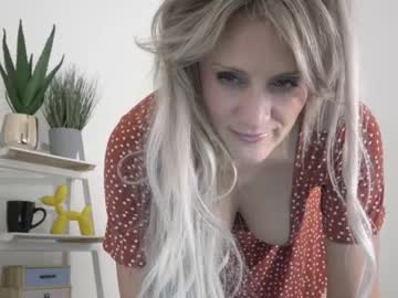 female cam girl english_rose__ image #2338035