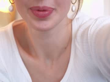 female cam girl ellaa91 image #1368055