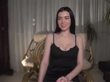 female cam girl sophie_lin image #3927624