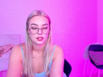 female cam girl 8a8y_nura image #1337554