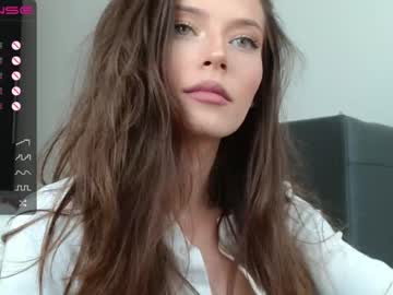 female cam girl isia_slay image #2043491