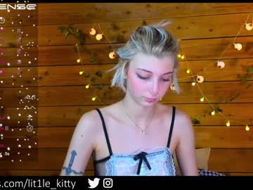 female cam girl lit1le_kitty_ image #2979561