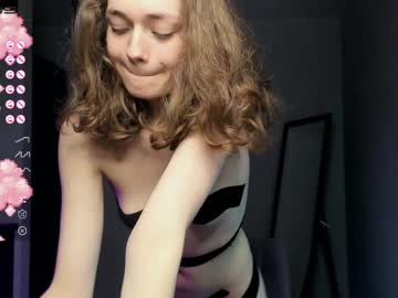 female cam girl mxxnsxsul image #2724371