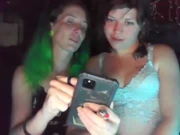 female cam couple threezcompany image #1956939