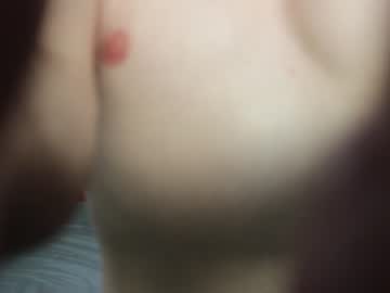 female cam couple busbuddies image #3070785