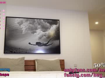 female cam girl heyhorny_cb image #3599423
