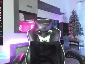 female cam girl xxxhoneyxx image #3236613