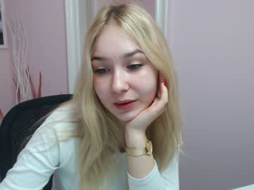 female cam girl lila_page image #1137074