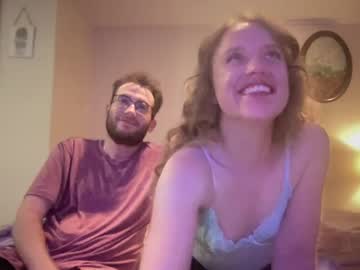 female cam couple garyandlexie image #4008518