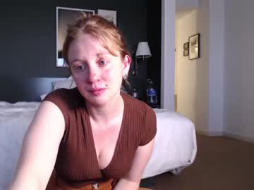 female cam girl pretendlunch image #1333939