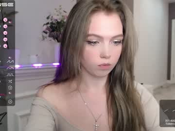 female cam girl small_blondee image #2762949