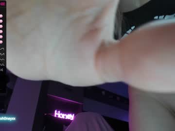 female cam girl xxxhoneyxx image #3739217