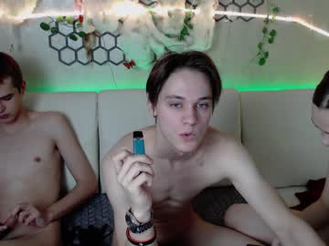 female cam couple aataraxx image #2937992