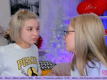 female cam couple huntertiana image #1003130