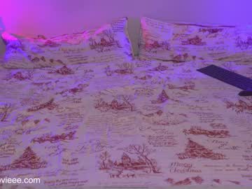 female cam girl maggielovieee image #1466457