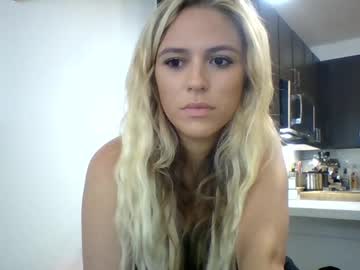 female cam girl skyelynnxo image #4071801