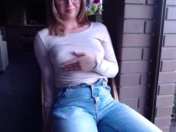 female cam girl juicy_peach88 image #2123894