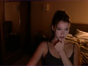 female cam girl bitter_moon image #2900512