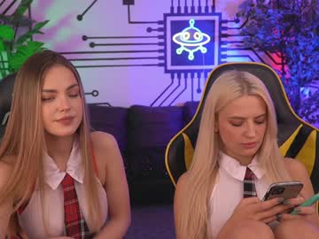 female cam couple anabel054 image #3143954
