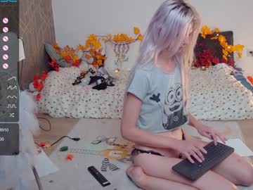 female cam girl careful_i_bite image #2612298