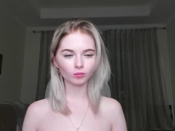 female cam girl yuppiyulia image #235469