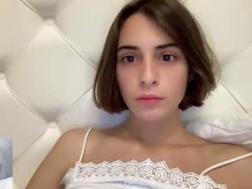 female cam girl crown_of_vice01 image #2592739