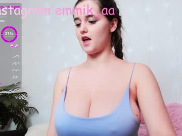 female cam girl emmika_ image #440227