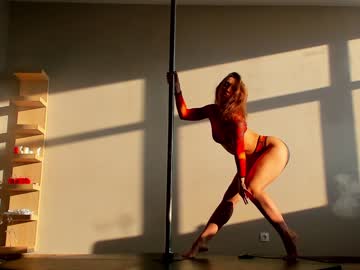 female cam girl _meganmeow_ image #3298021