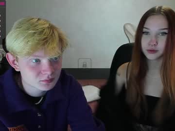 female cam couple henscheldeas image #2570742